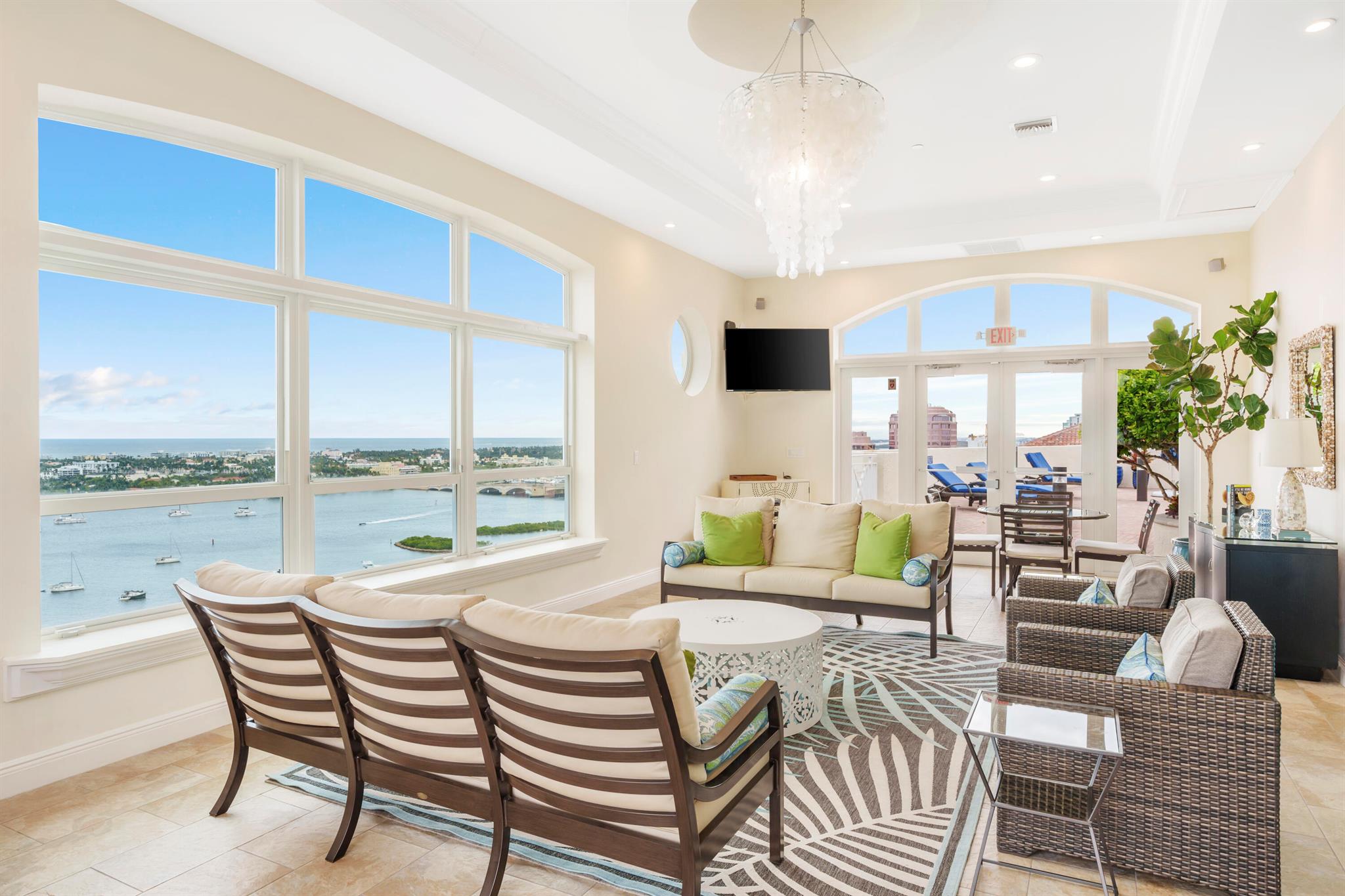 ESPLANADE GRANDE CONDO - Residential Lease