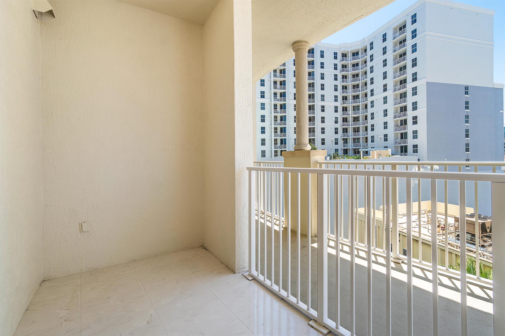 ESPLANADE GRANDE CONDO - Residential Lease