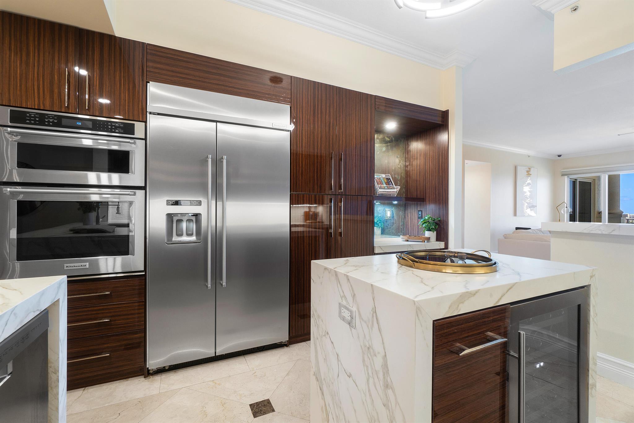 ESPLANADE GRANDE CONDO - Residential Lease