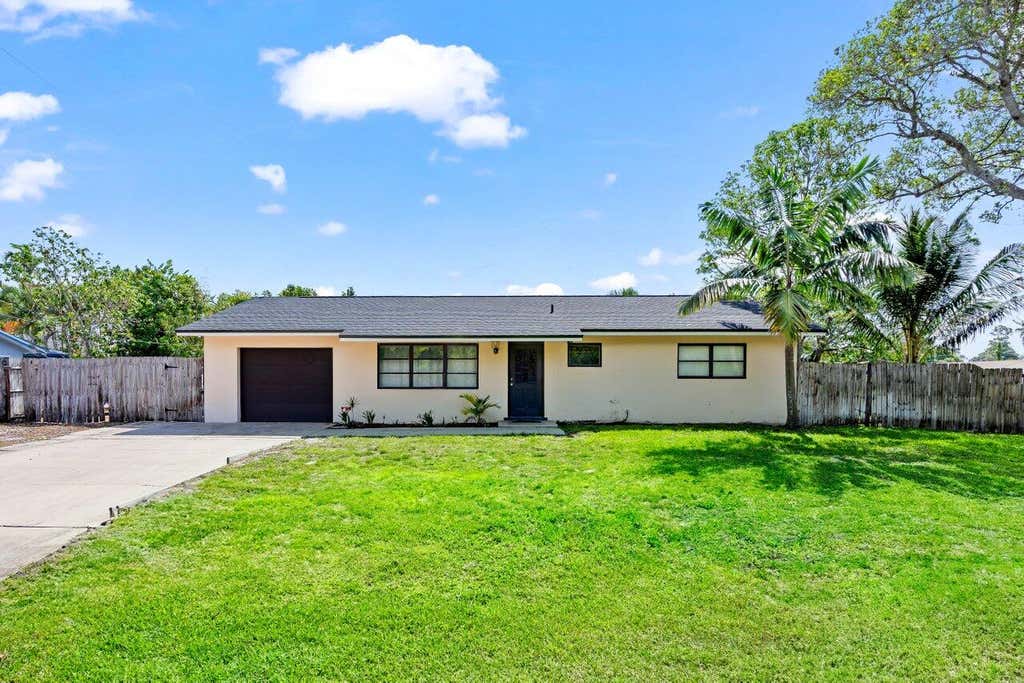 Photo of 9480 Nickels Boulevard, Boynton Beach, FL 33436 (MLS # R11085186)