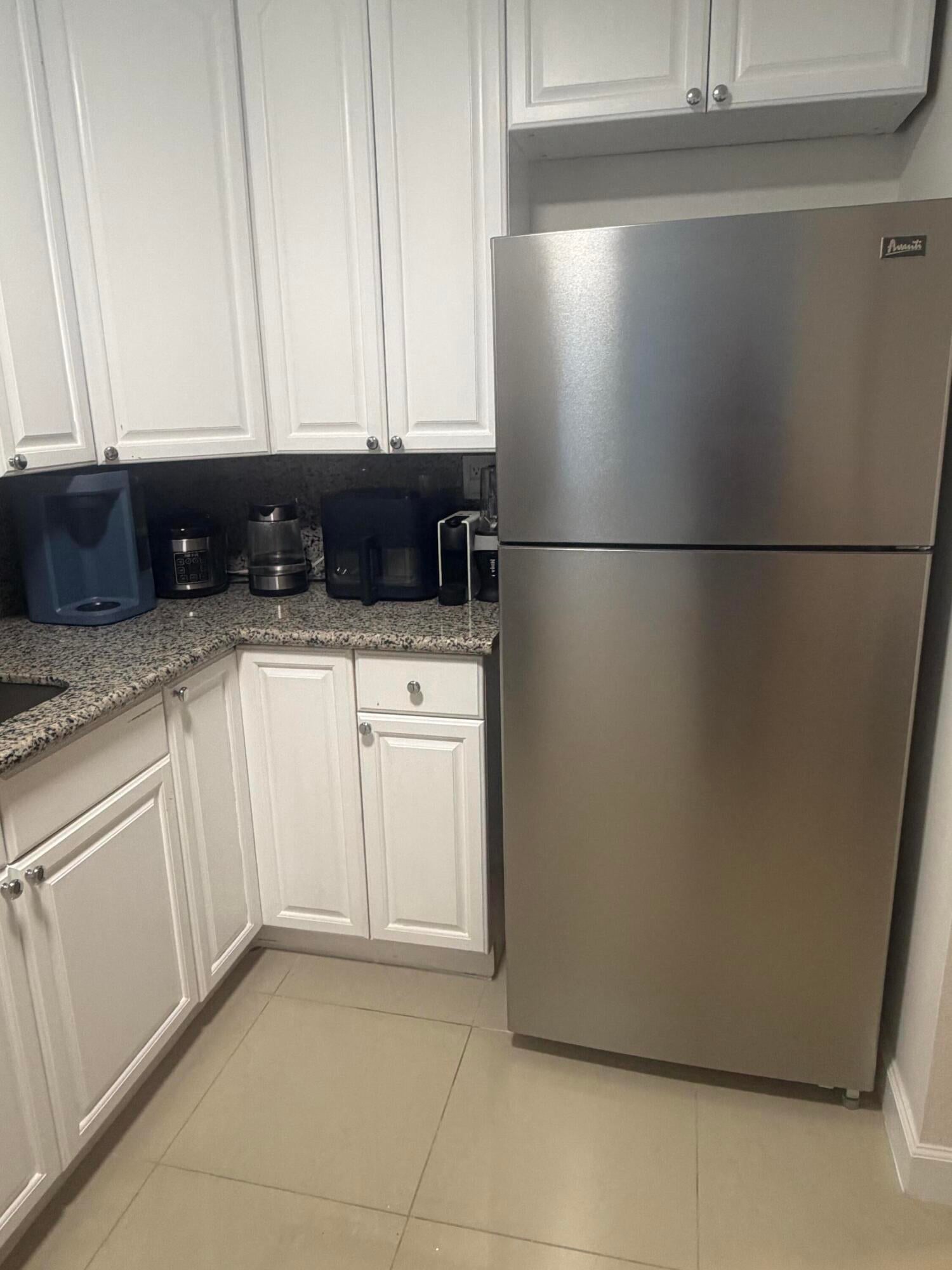 340 NW 19th Street Unit 209