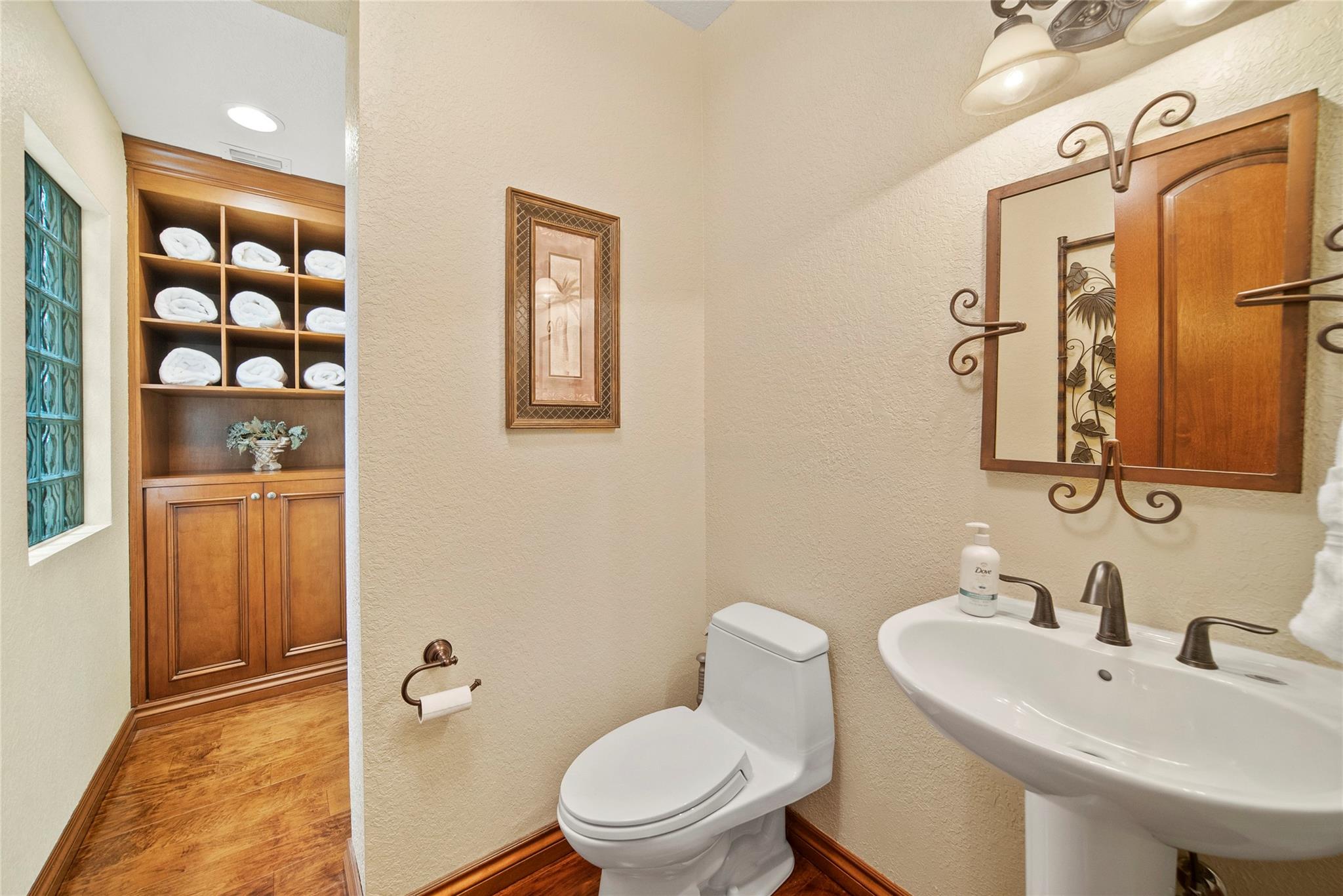 Pine Tree Estates - Residential