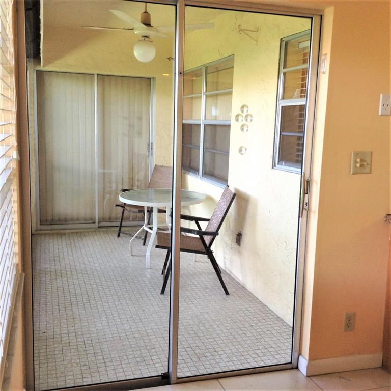 PALM GREENS AT VILLA DEL RAY CONDO - Residential