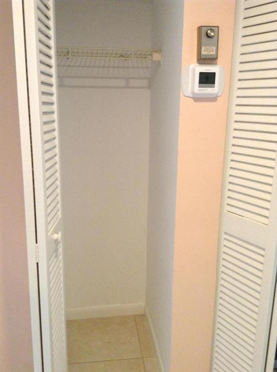 PALM GREENS AT VILLA DEL RAY CONDO - Residential