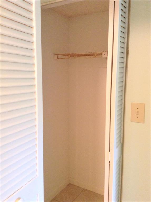 PALM GREENS AT VILLA DEL RAY CONDO - Residential