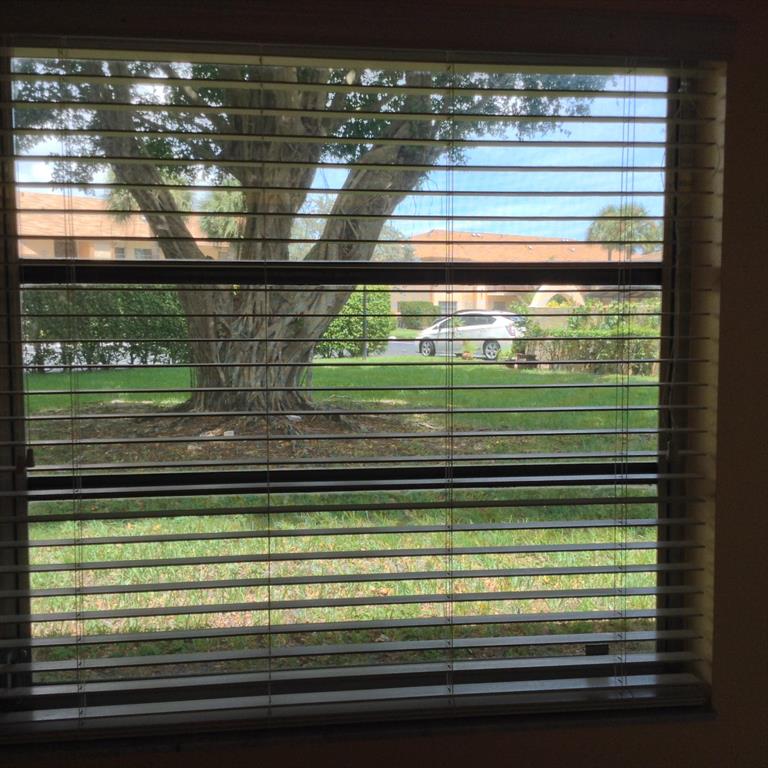 PALM GREENS AT VILLA DEL RAY CONDO - Residential