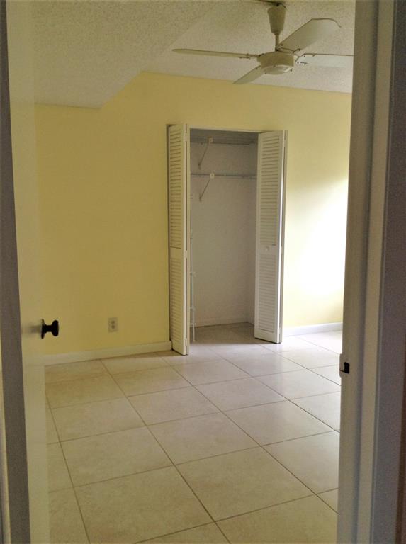 PALM GREENS AT VILLA DEL RAY CONDO - Residential