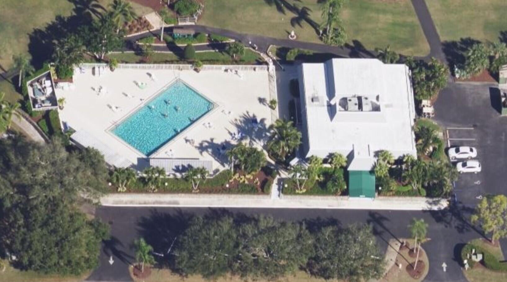 THE LITTLE CLUB CONDO - Residential Lease