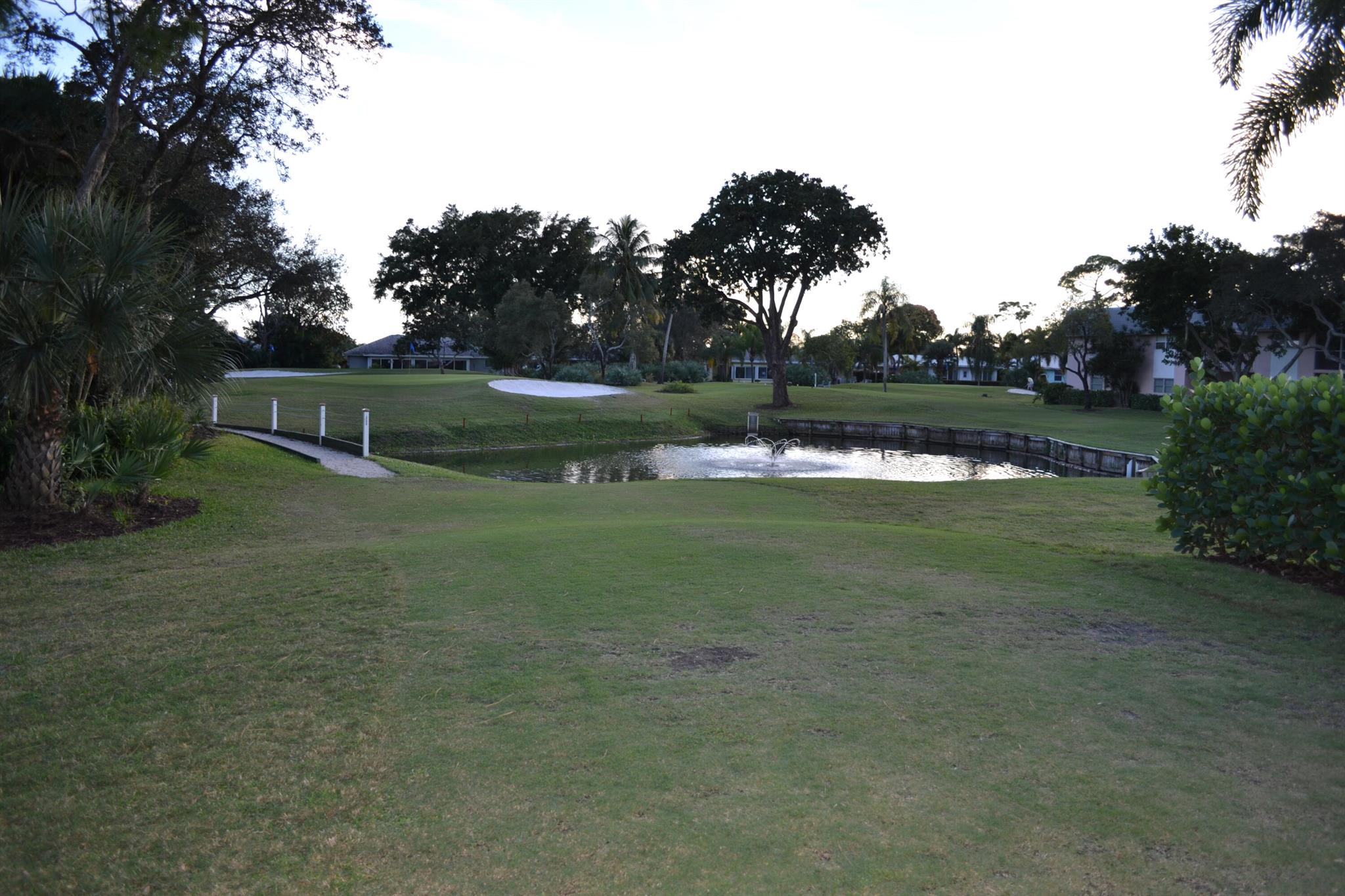 THE LITTLE CLUB CONDO - Residential Lease