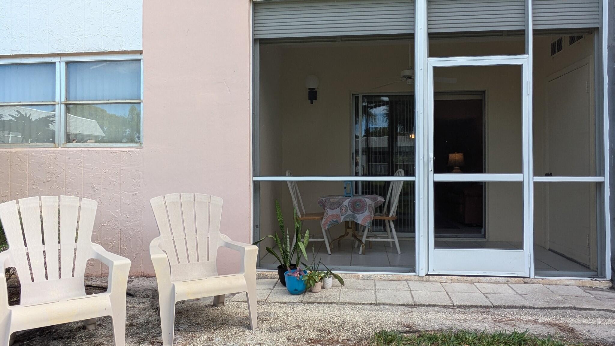 THE LITTLE CLUB CONDO - Residential Lease