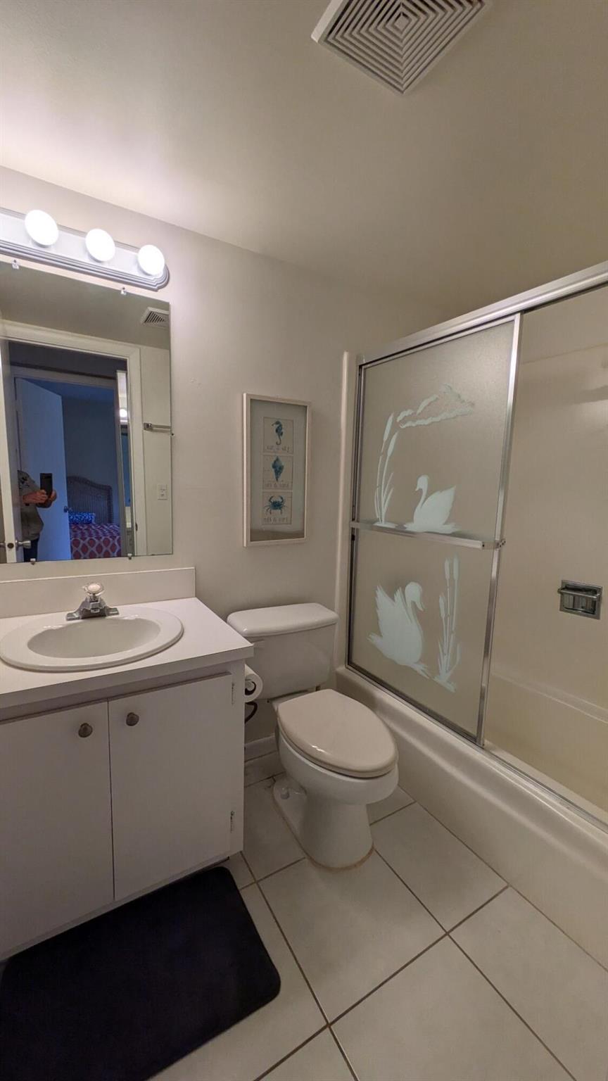 THE LITTLE CLUB CONDO - Residential Lease