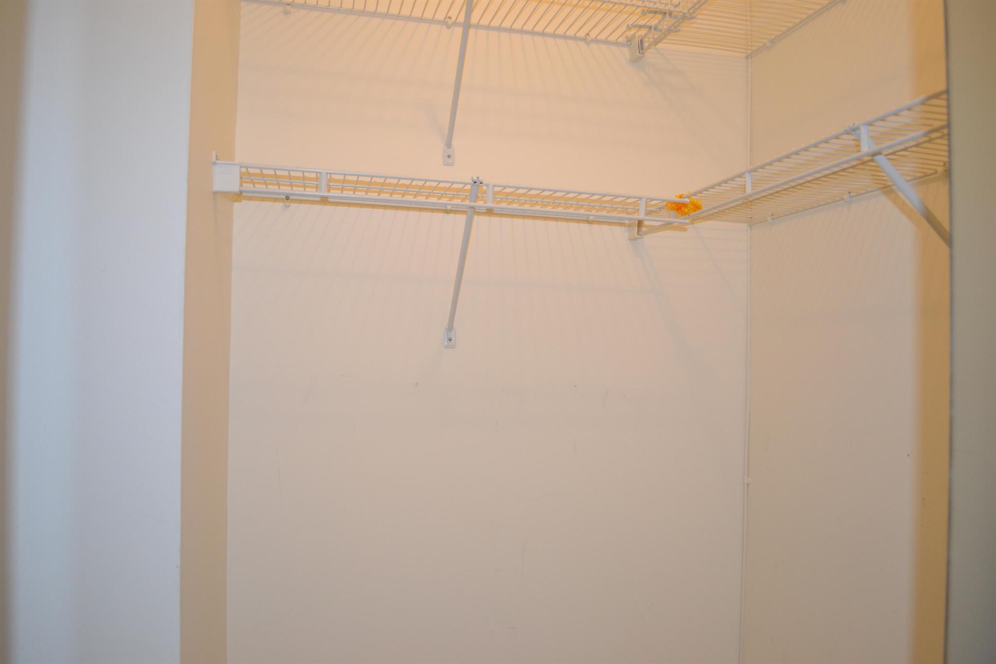 THE LITTLE CLUB CONDO - Residential Lease