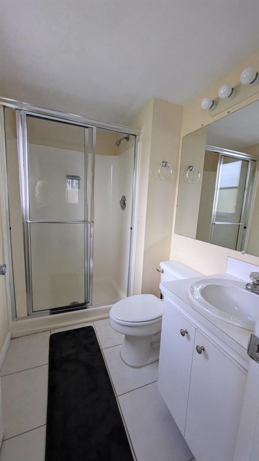 THE LITTLE CLUB CONDO - Residential Lease