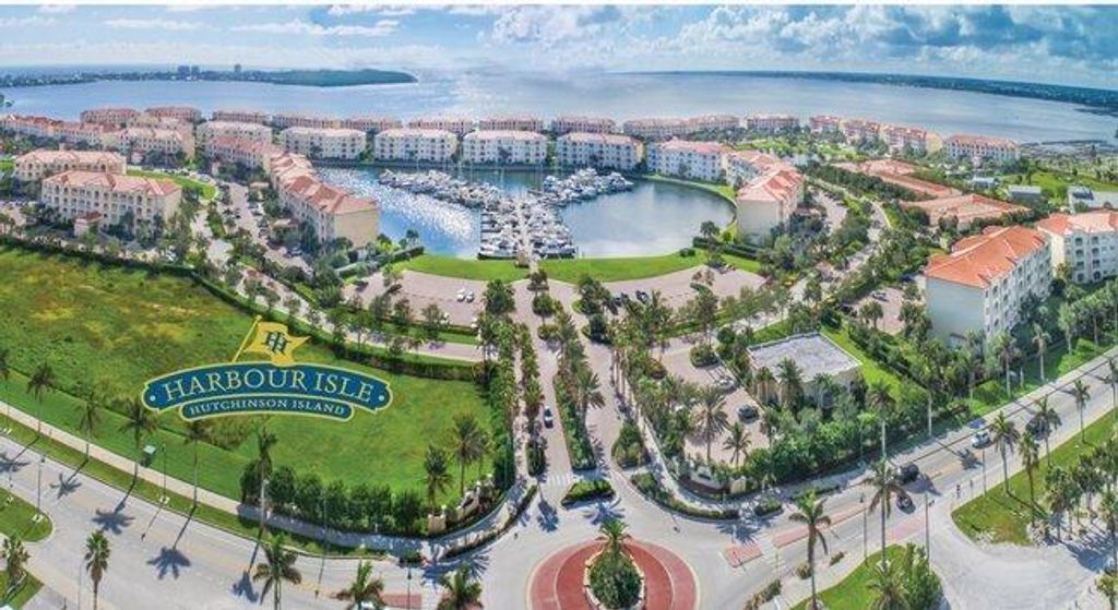 Photo of 38 Harbour Isle Drive Dr E #104, Fort Pierce, FL 34949 (MLS # R10766072)