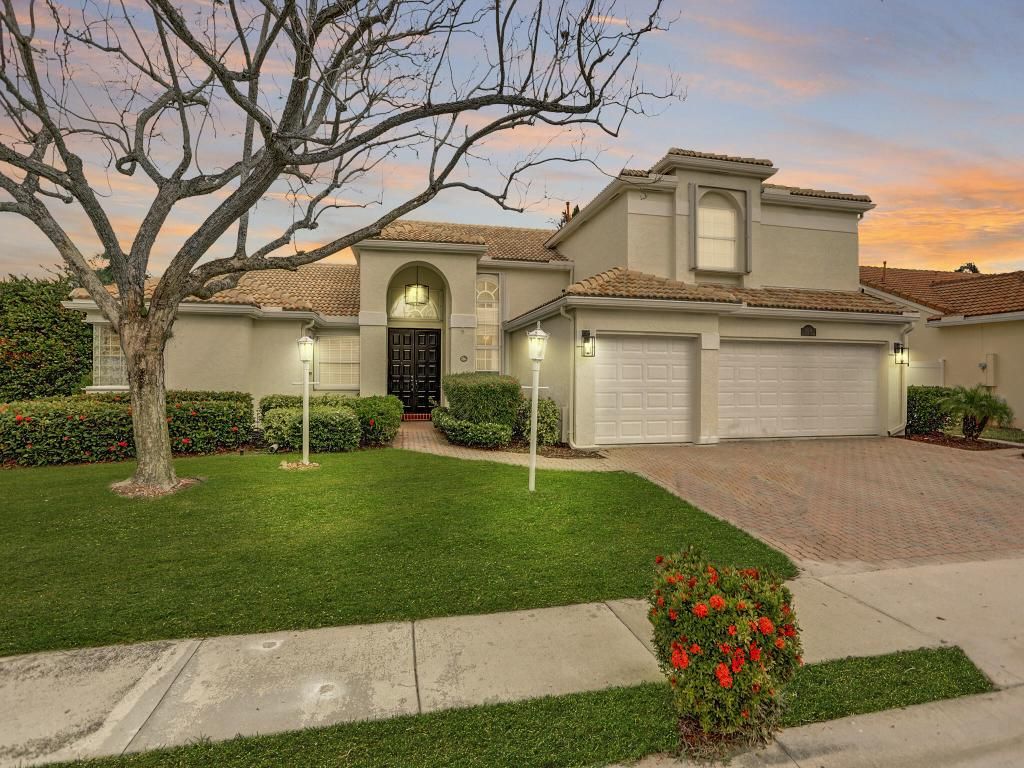 Photo of 10256 Allamanda Circle, Palm Beach Gardens, FL 33410 (MLS # R10949368)