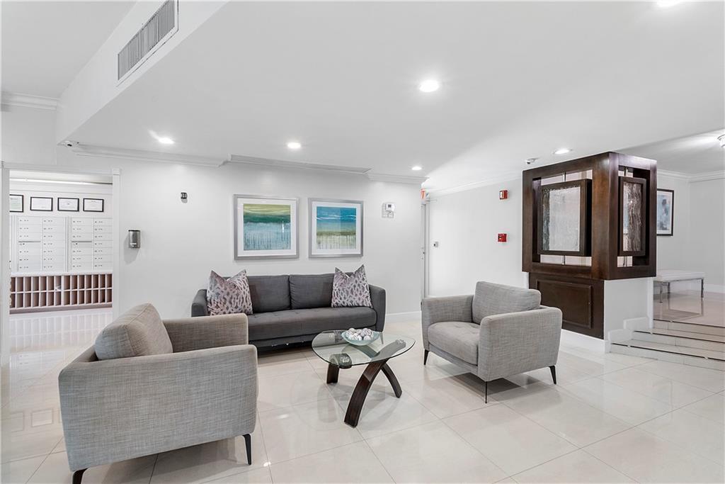 TIARA EAST - Residential