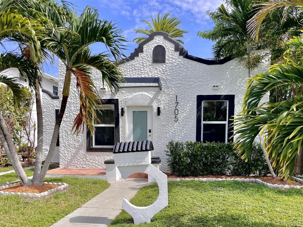 Photo of 1705 Rodman Street #Efficiency, Hollywood, FL 33020 (MLS # B26028078)