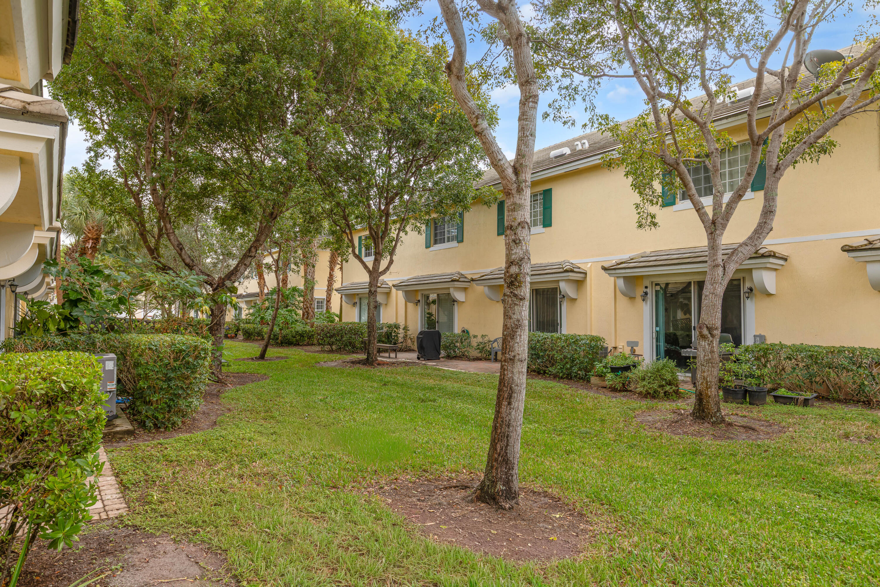 SADDLE BRIDGE - Residential