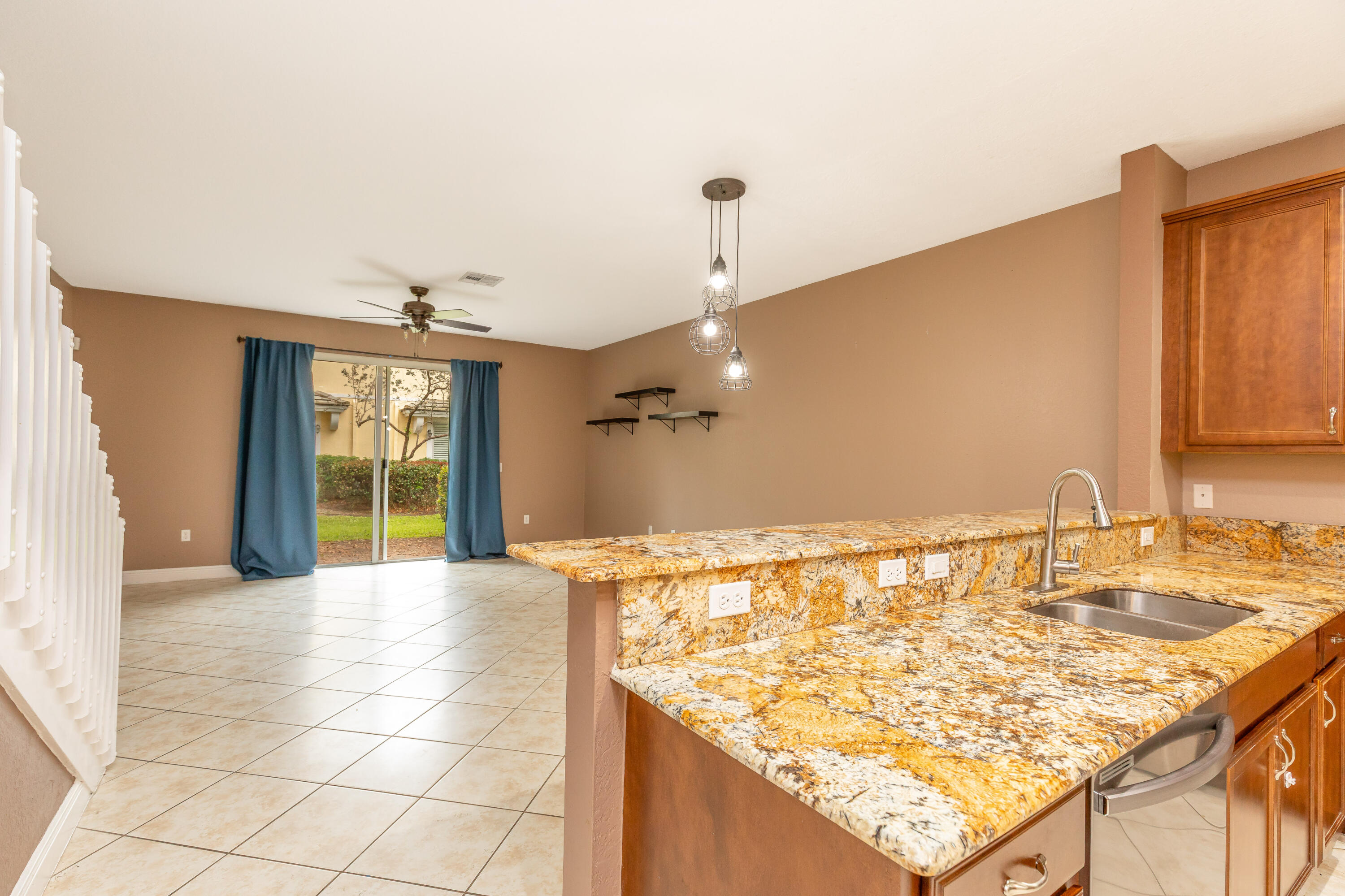 SADDLE BRIDGE - Residential