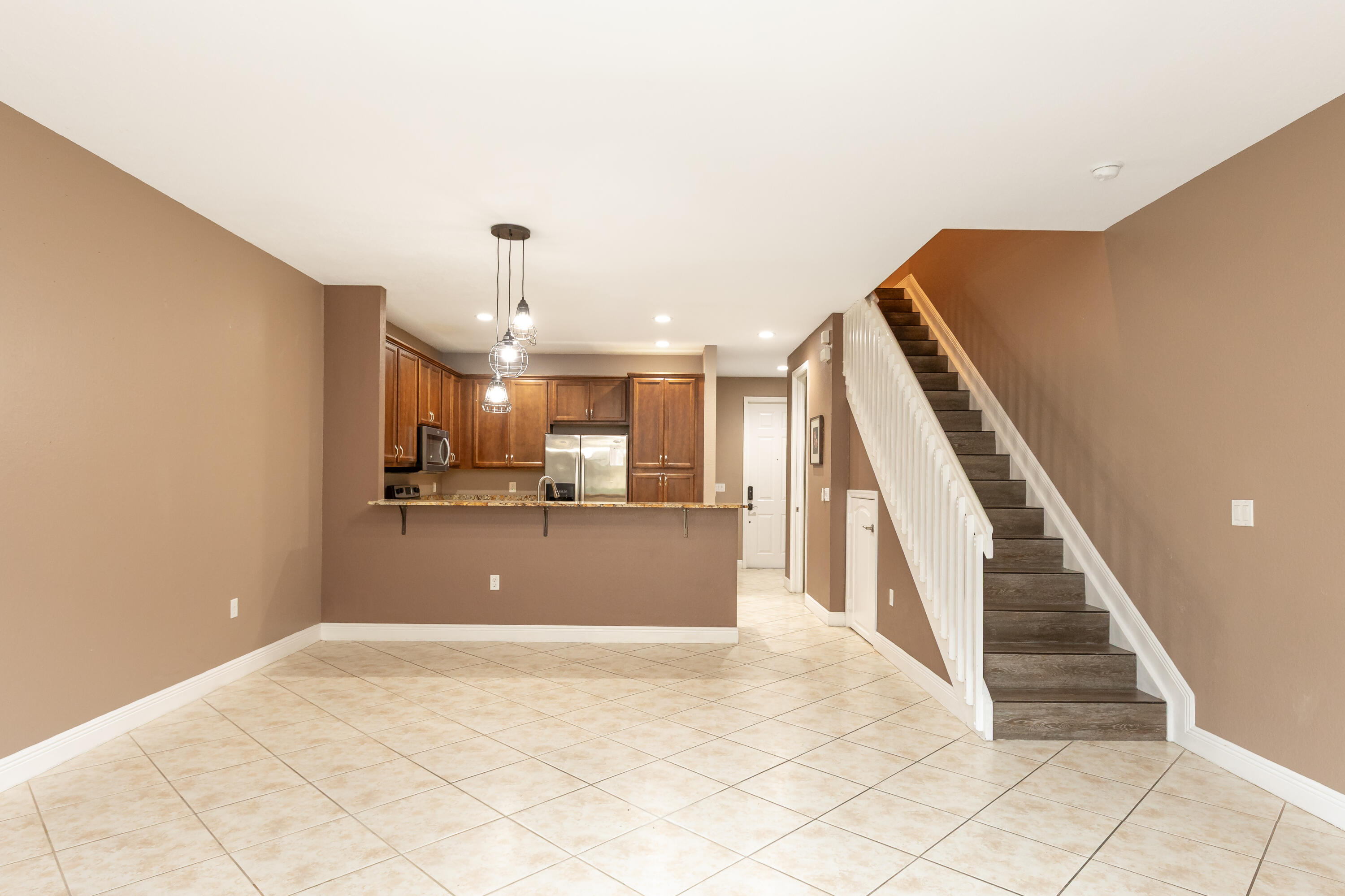 SADDLE BRIDGE - Residential