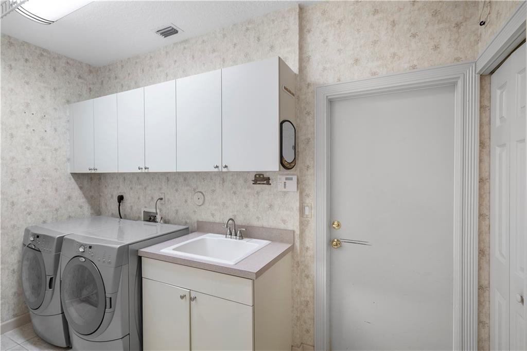 Heron Bay Two 159-39 B - Residential