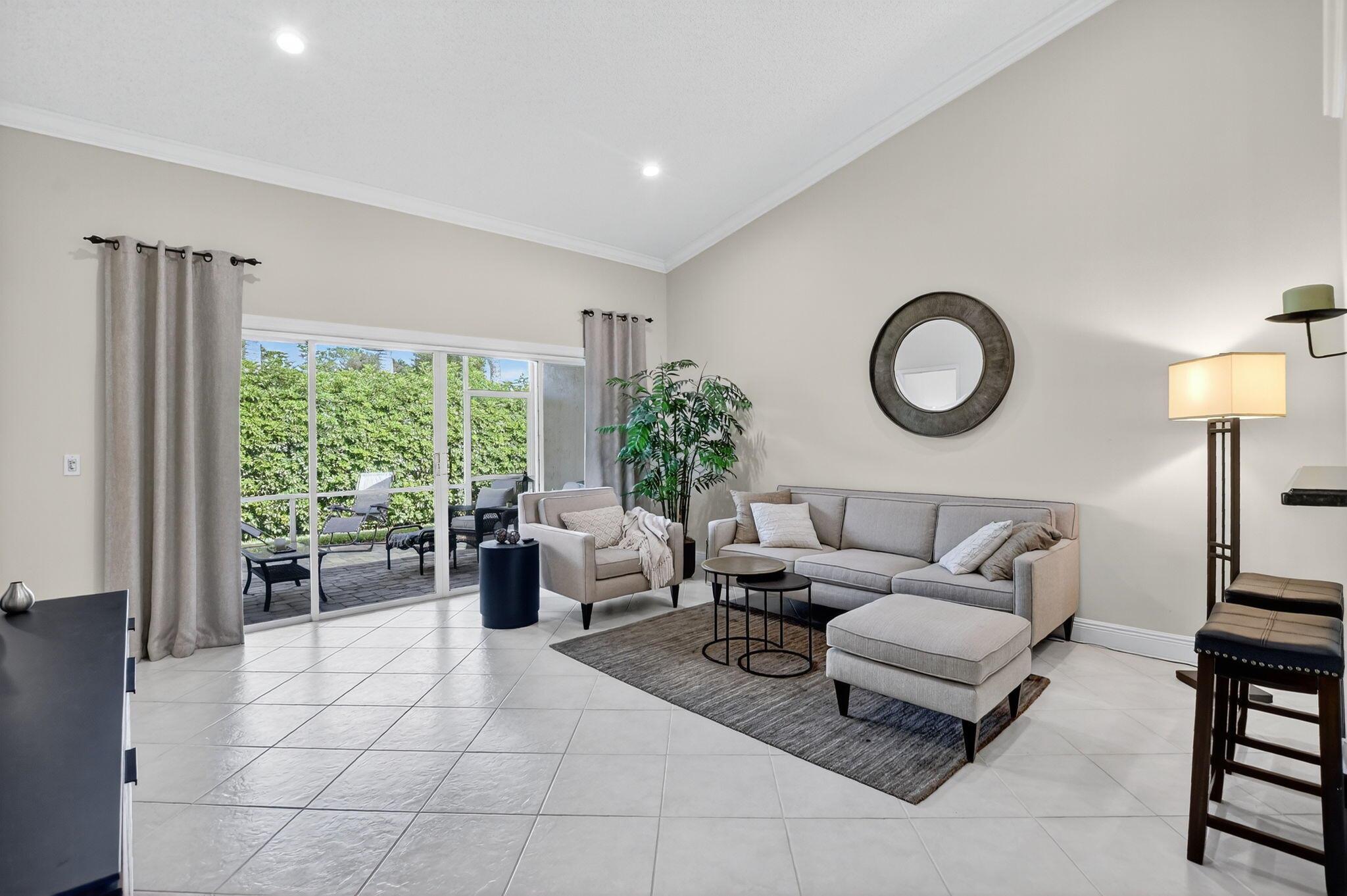 MIZNER POINTE OF BOCA VIA - Residential