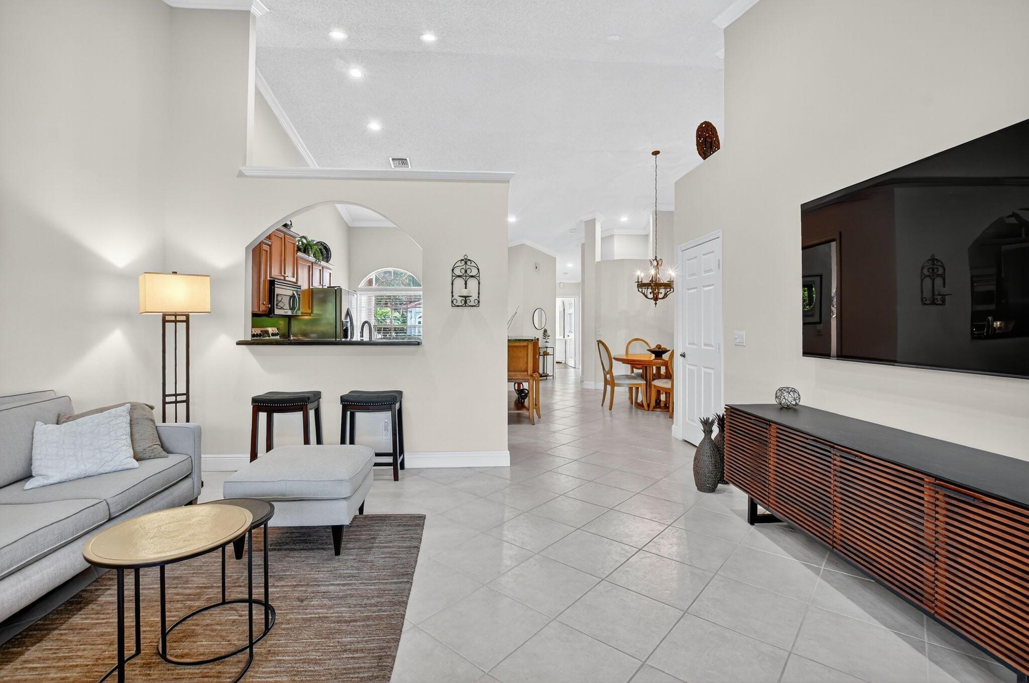MIZNER POINTE OF BOCA VIA - Residential