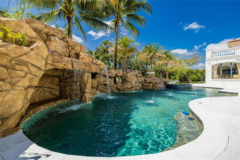 Stonegate Blvd - Residential