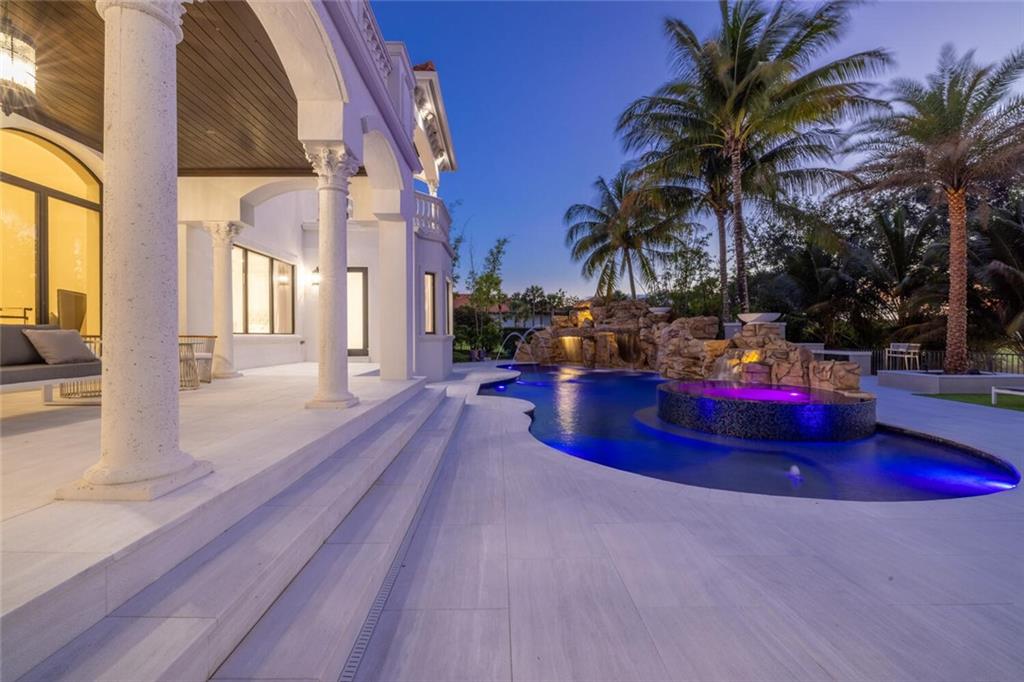 Stonegate Blvd - Residential