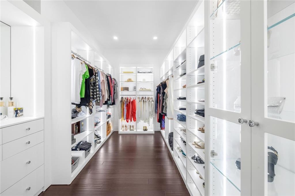 Stonegate Blvd - Residential