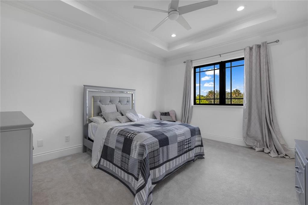 Stonegate Blvd - Residential