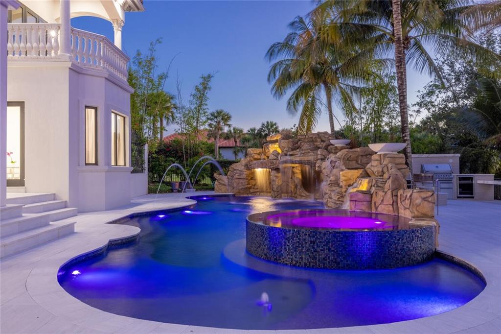 Stonegate Blvd - Residential