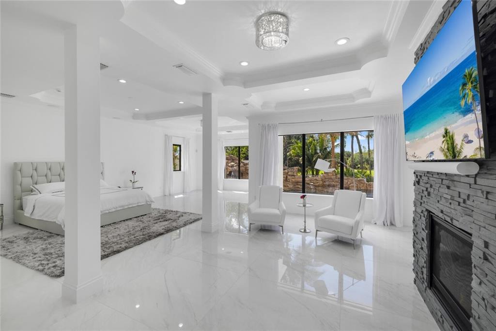 Stonegate Blvd - Residential