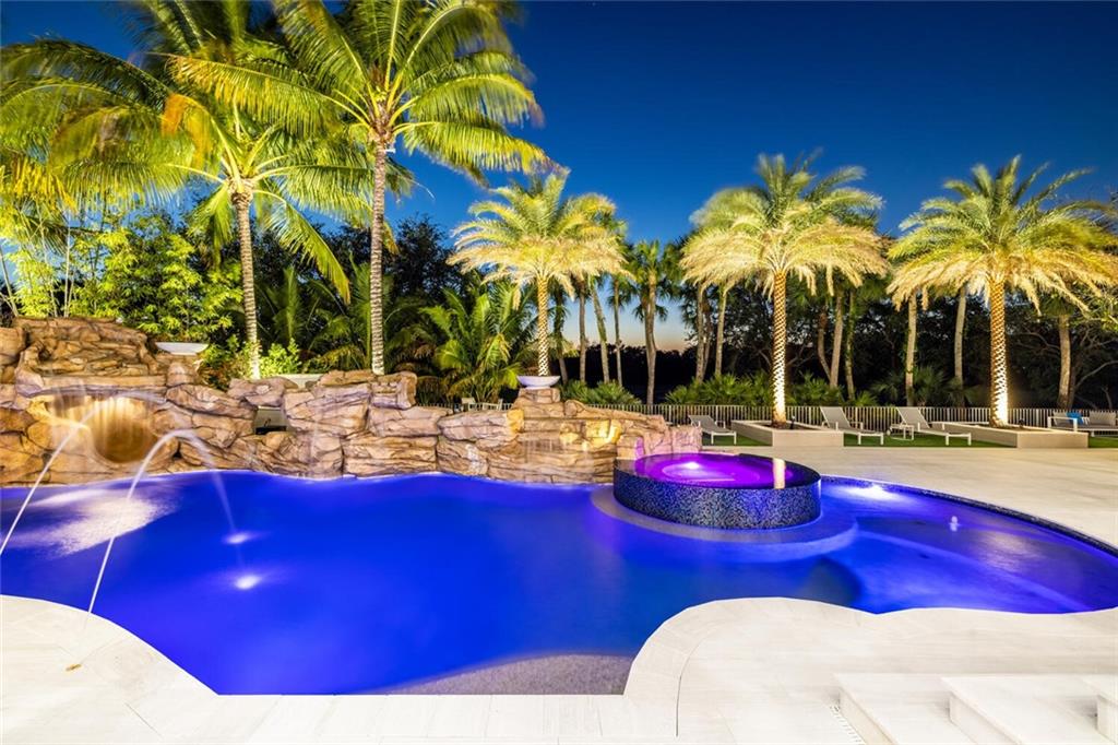 Stonegate Blvd - Residential