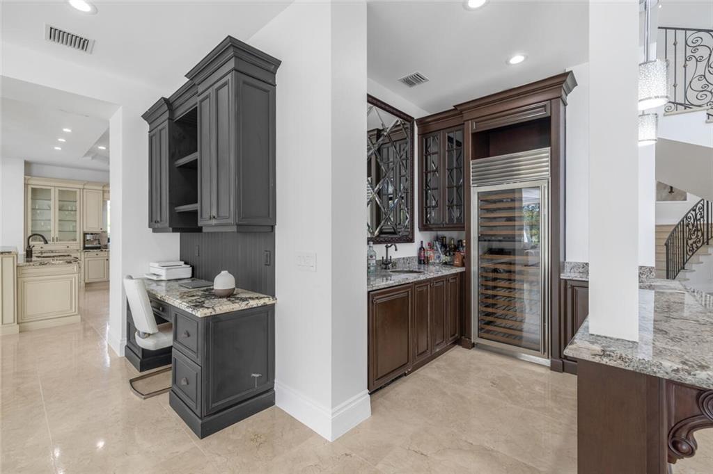 Stonegate Blvd - Residential