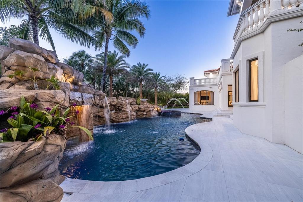 Stonegate Blvd - Residential