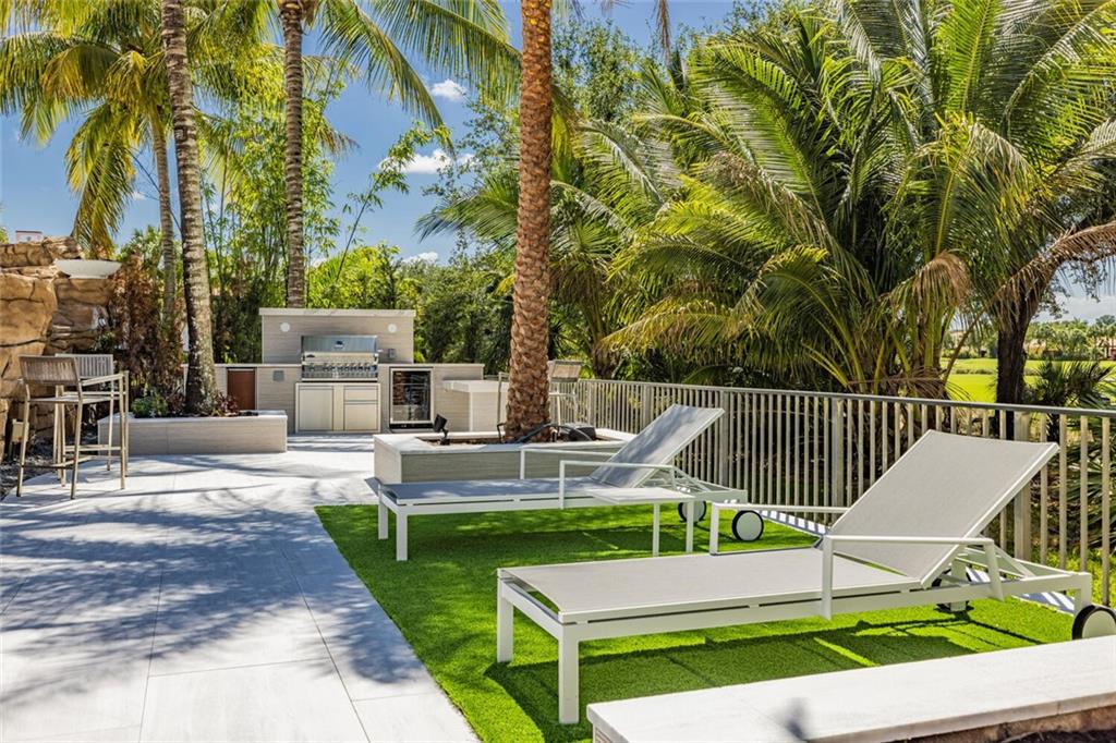 Stonegate Blvd - Residential