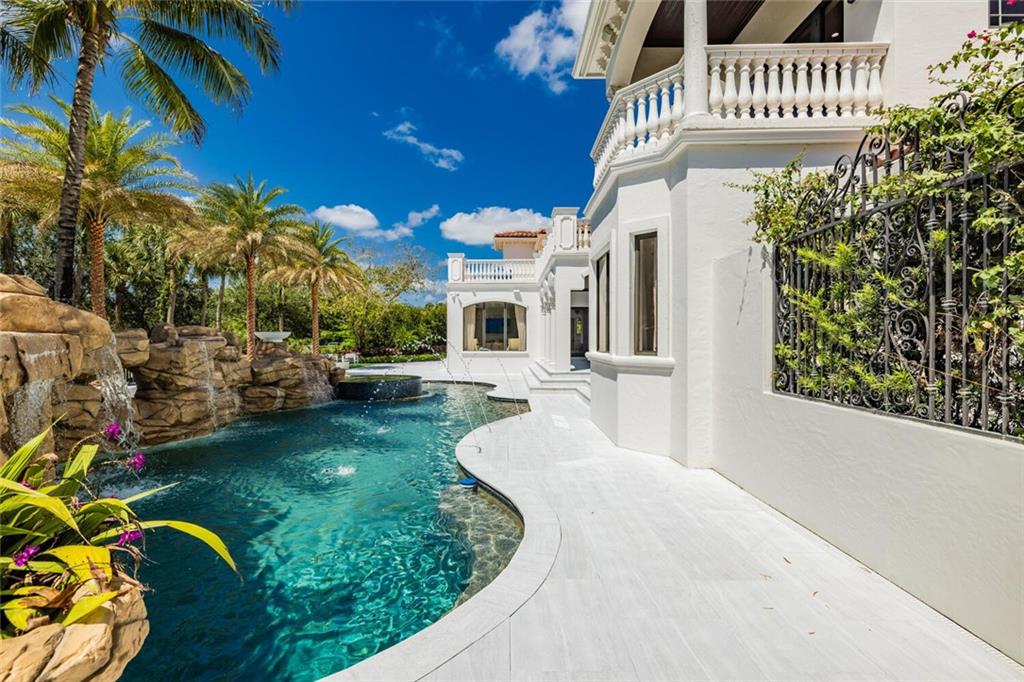 Stonegate Blvd - Residential