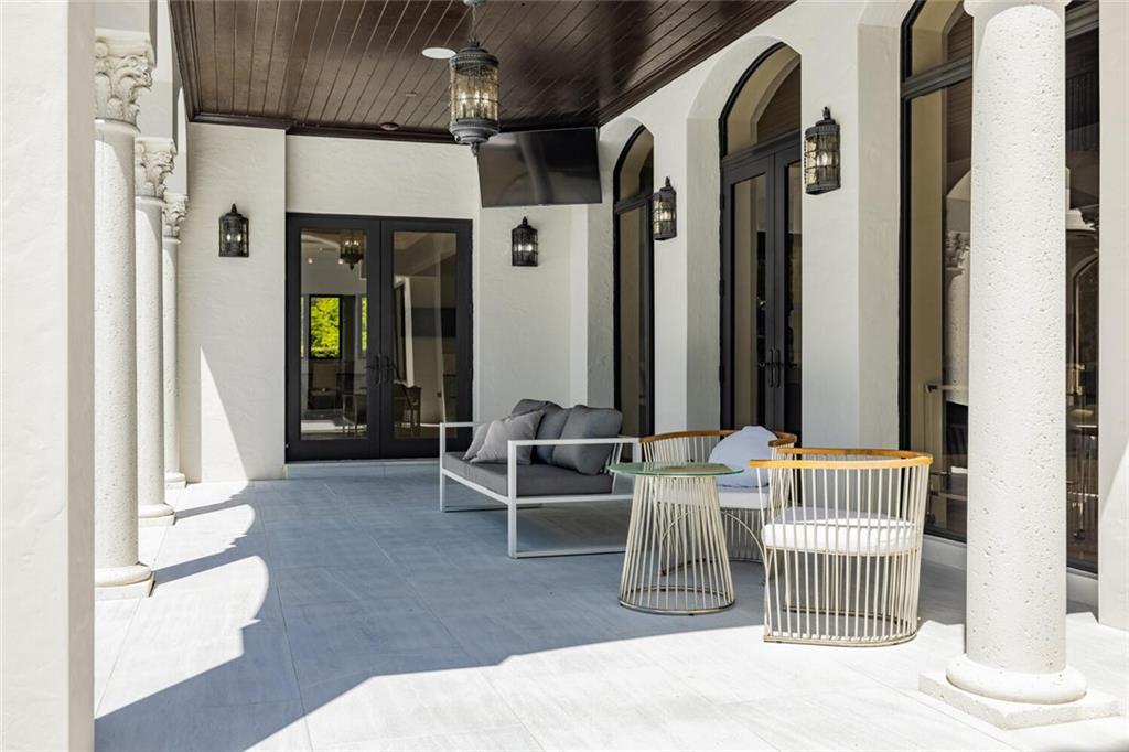 Stonegate Blvd - Residential