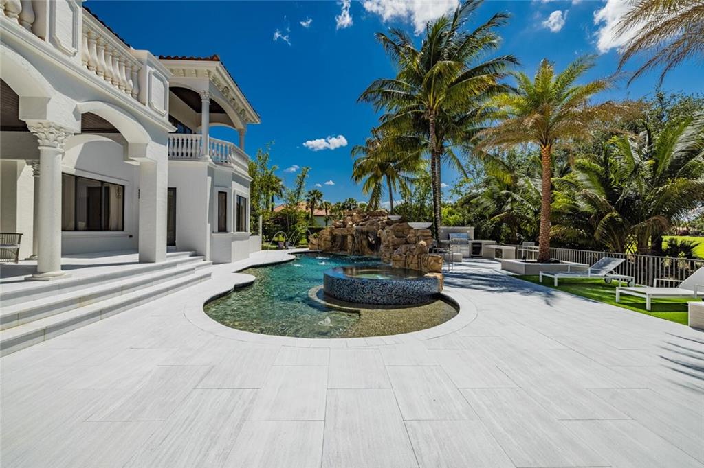 Stonegate Blvd - Residential