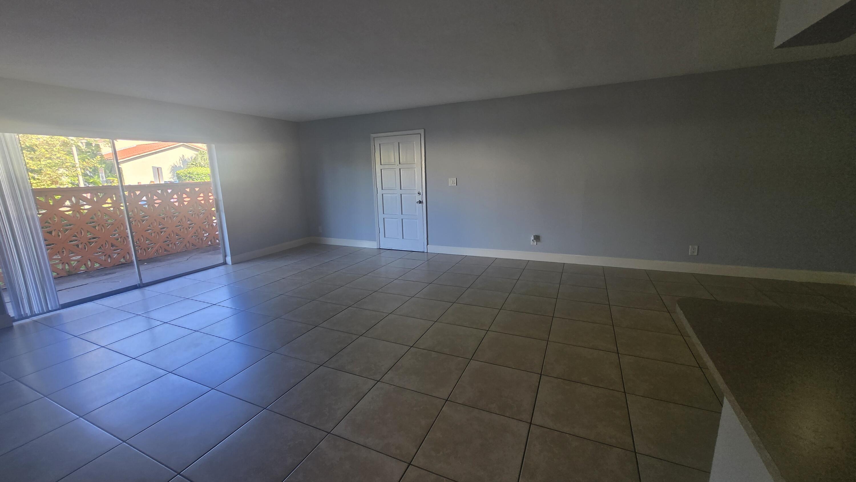 PALMS VILLAS AND CONDOS SEC II - Residential Lease