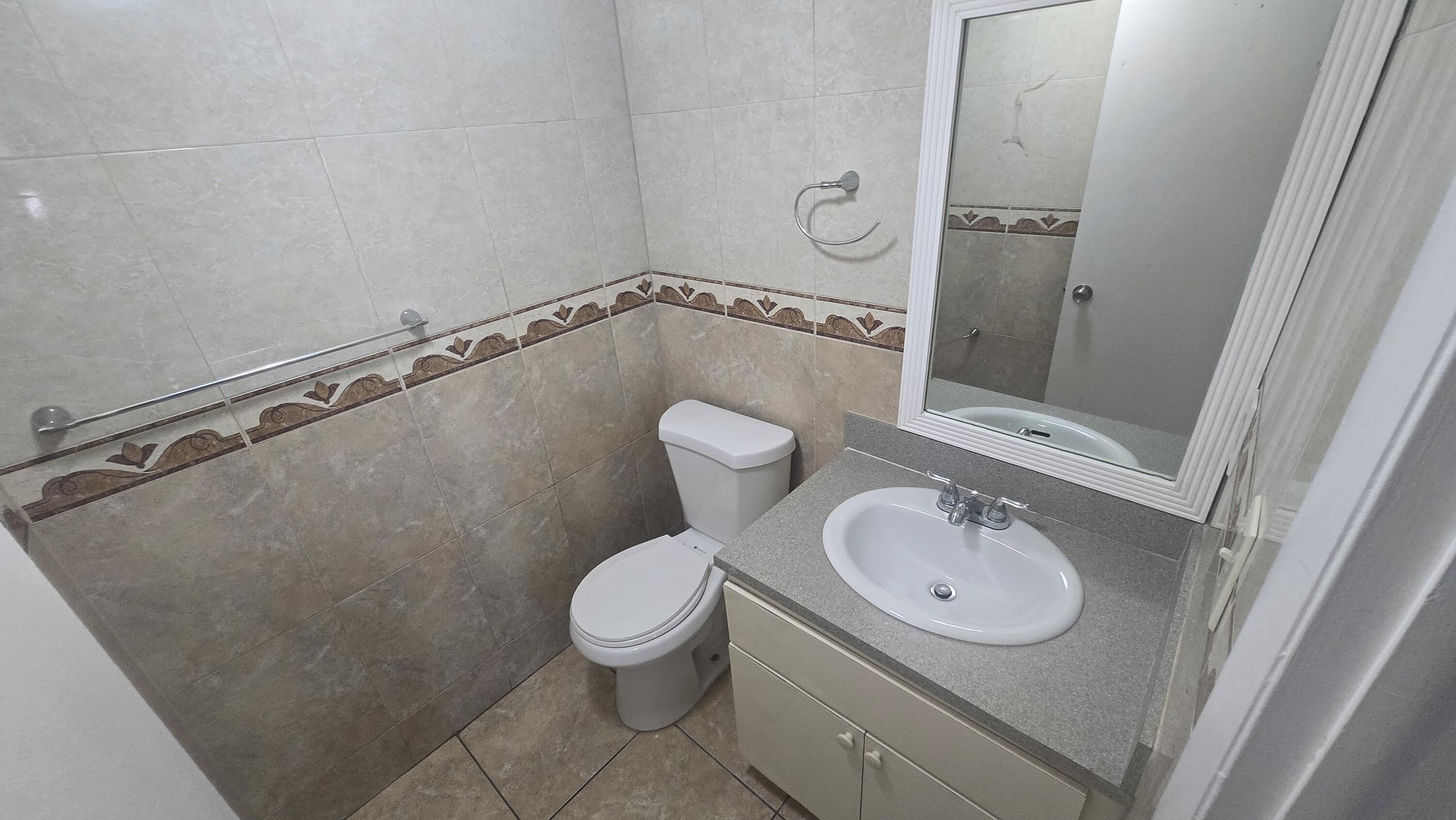 PALMS VILLAS AND CONDOS SEC II - Residential Lease