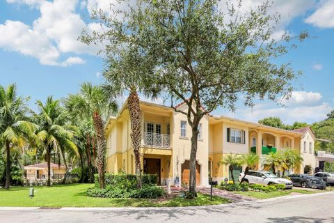 102 Via Emilia Royal Palm Beach FL 33411