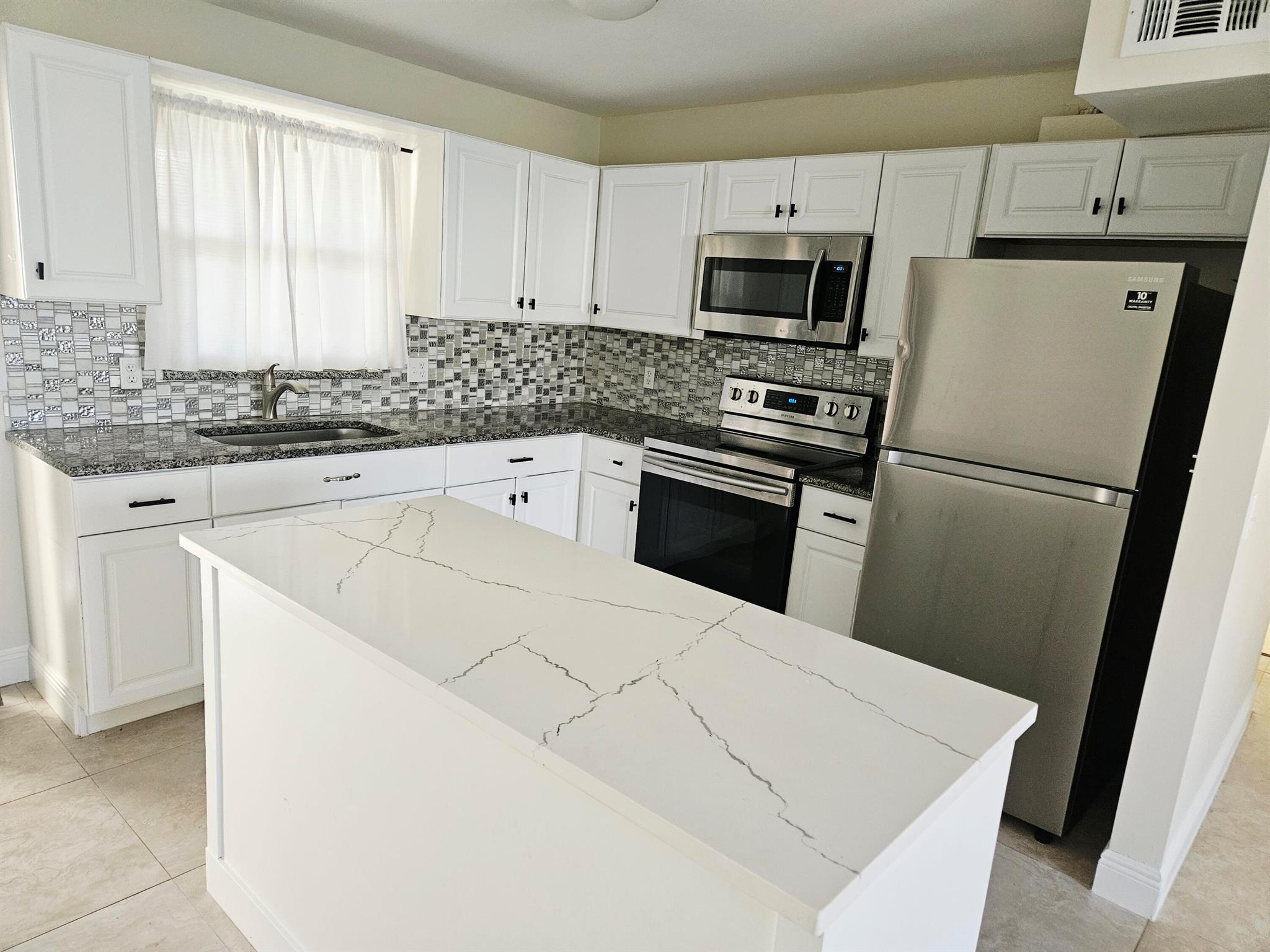 SHERWOOD VILLAGE CONDO - Residential Lease