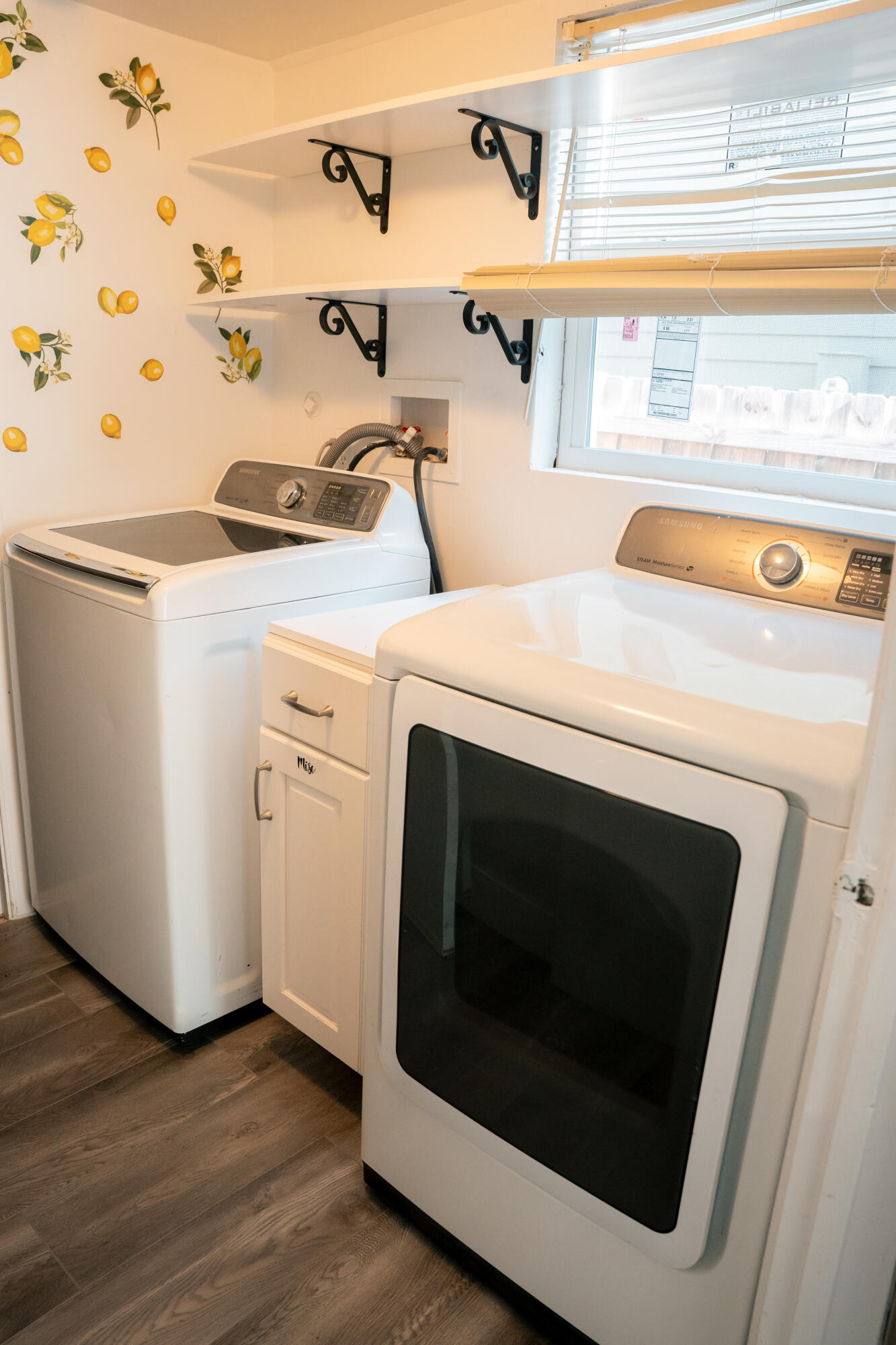 VICTORIA WOODS 1 - Residential