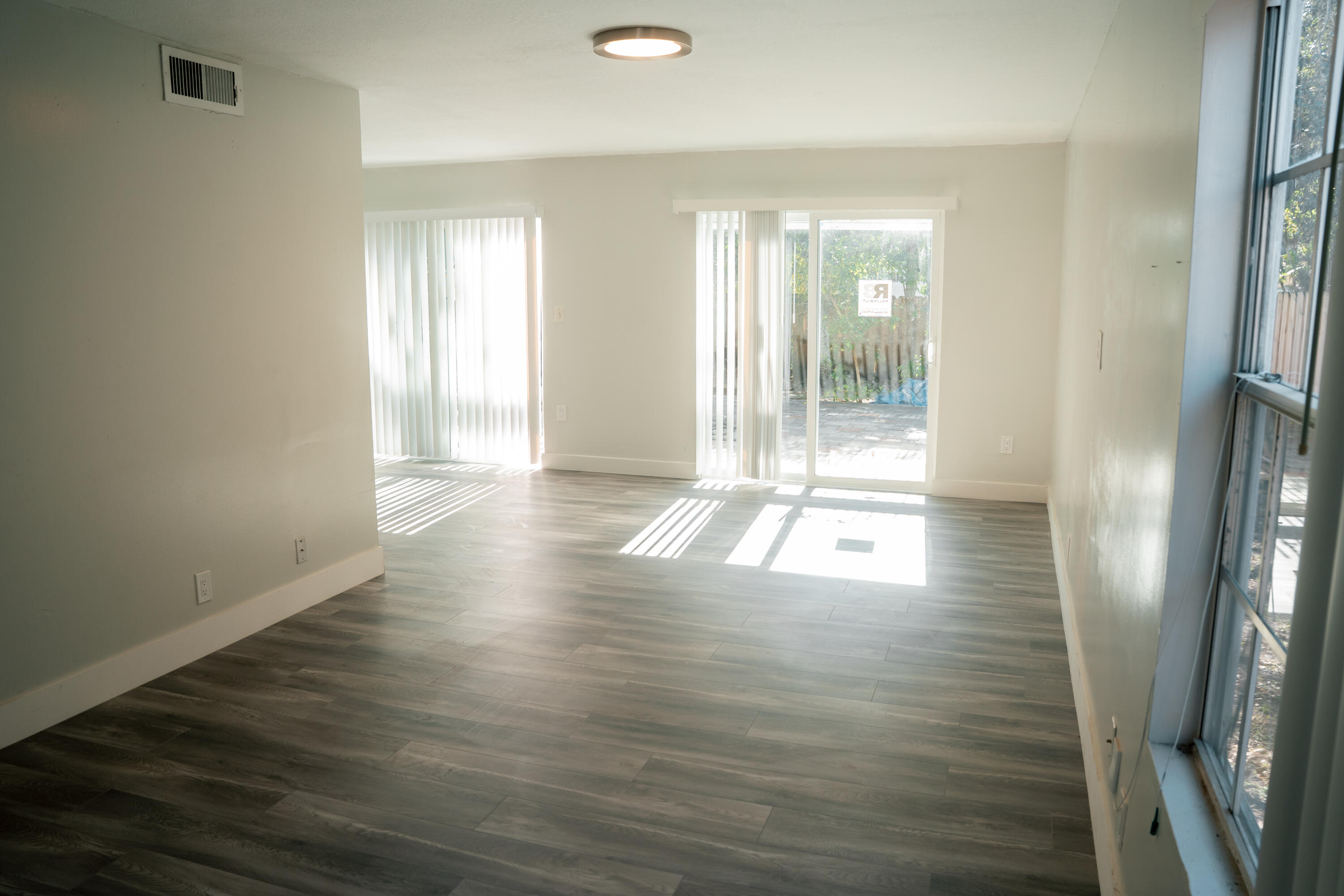 VICTORIA WOODS 1 - Residential