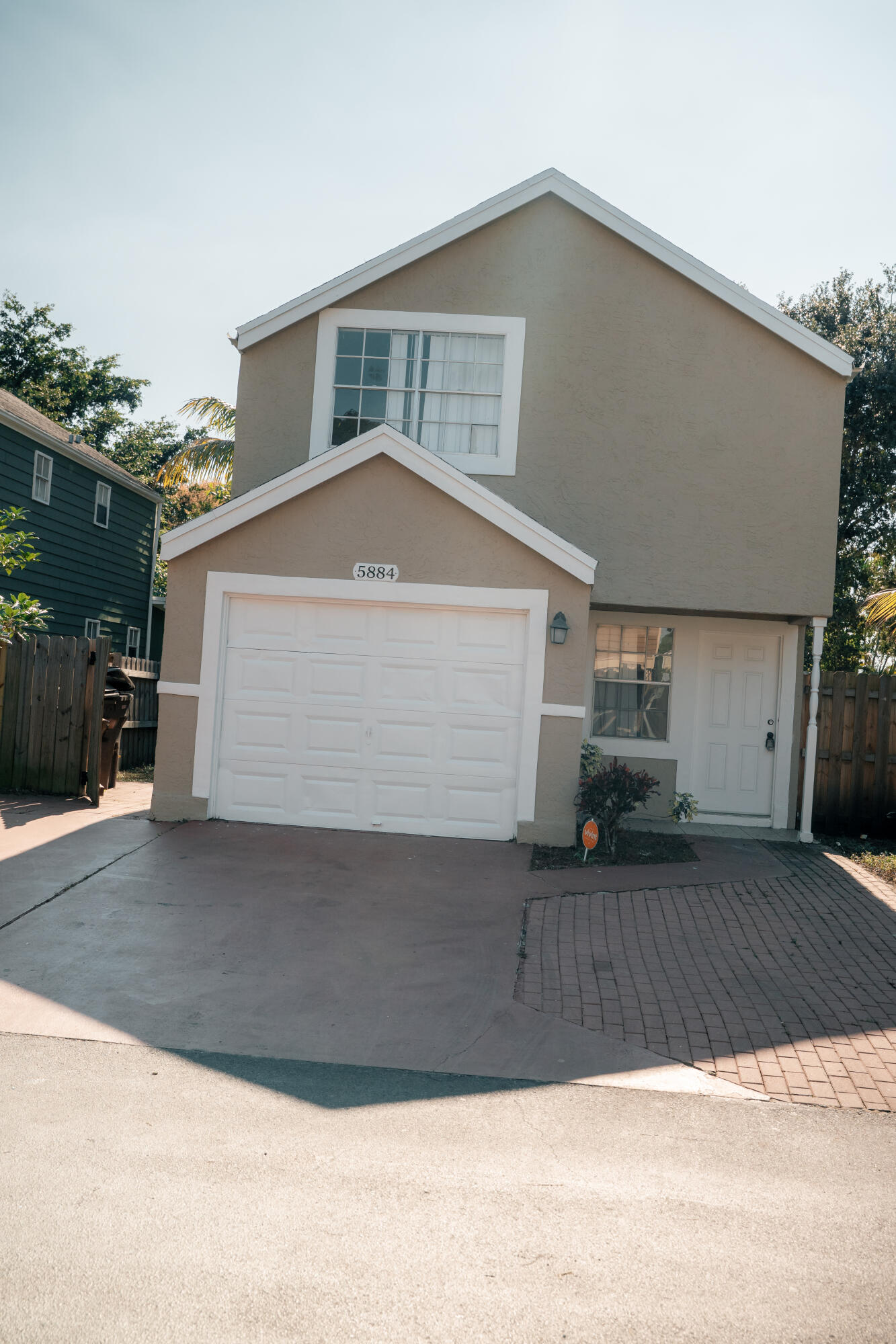 VICTORIA WOODS 1 - Residential