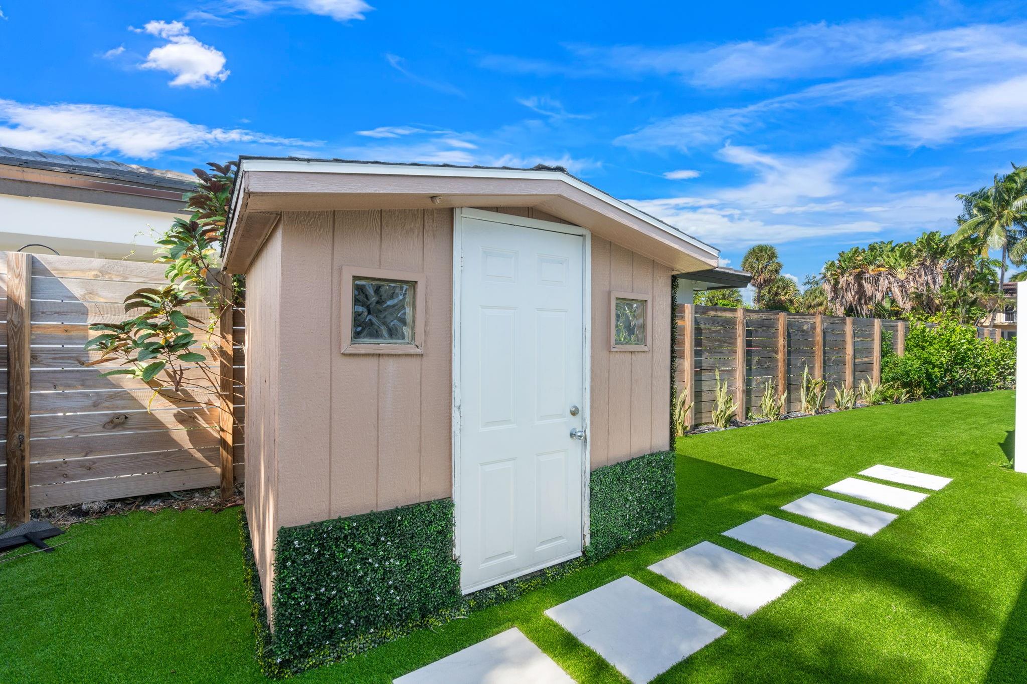 Coral Ridge Galt Add 1 - Residential Lease