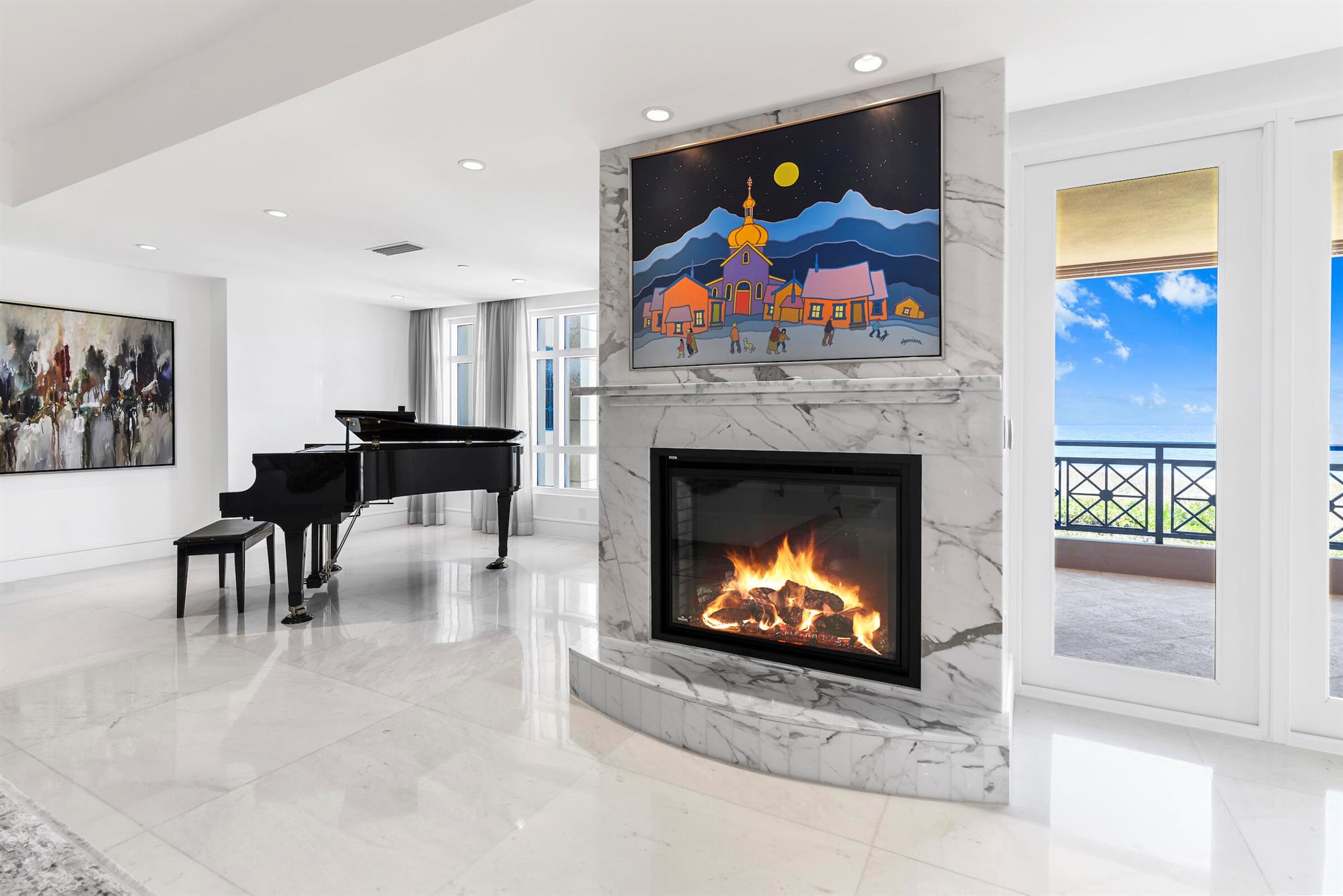 LUXURIA CONDO - Residential