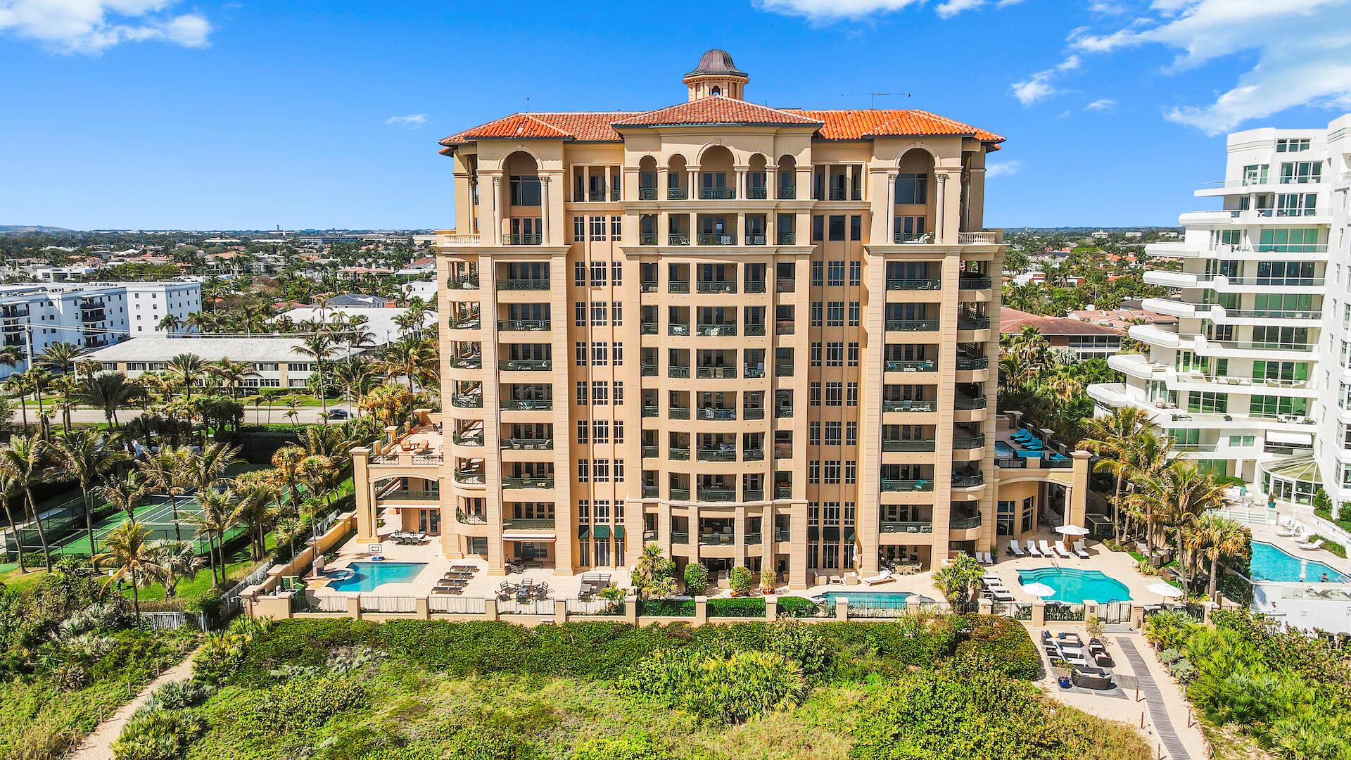 LUXURIA CONDO - Residential